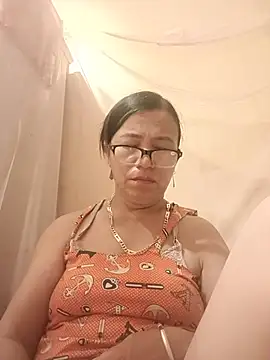 Chilly-wet live cam preview