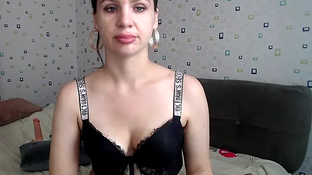 Rina_Rouse webcam