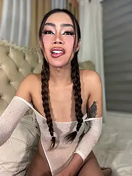 Innocent_yanixx6... Live Webcam on Stripchat