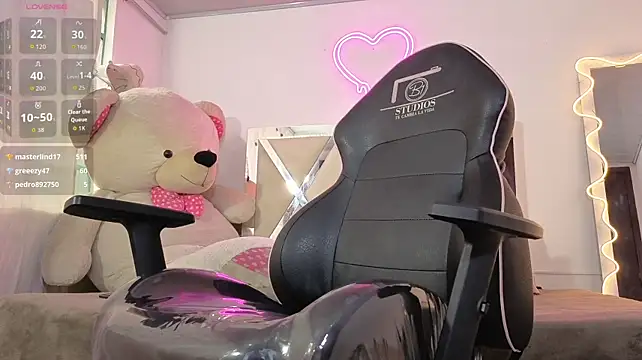 MILAH_TAY webcam