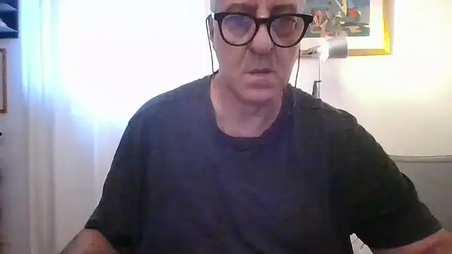 ANONIMO7735 webcam