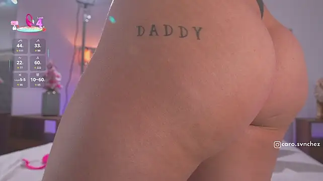 caro_sanchezz webcam