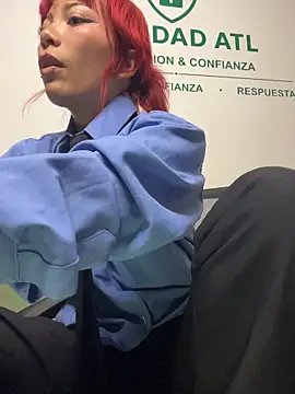 Zakura_66 webcam