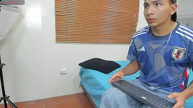Leo_Royce webcam
