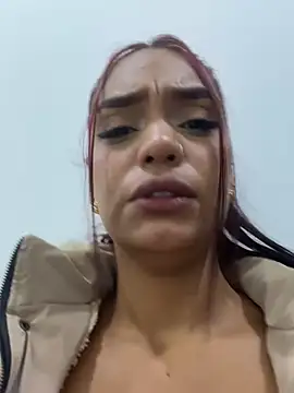 Sara-77 webcam