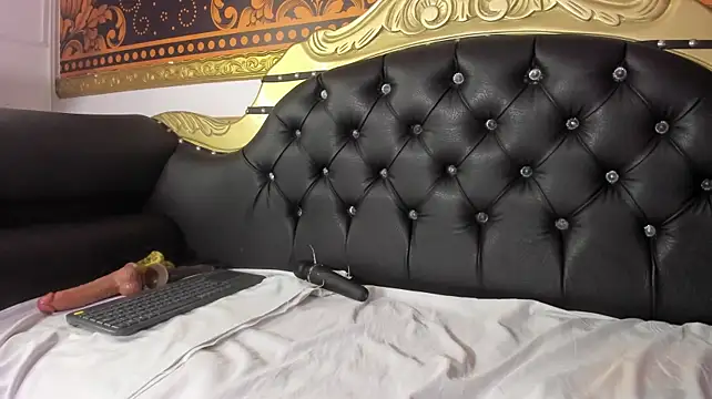 iliy_perverted live cam on StripChat