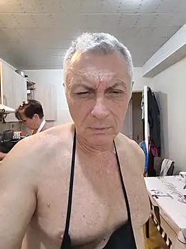 _lady_red_ live cam on StripChat