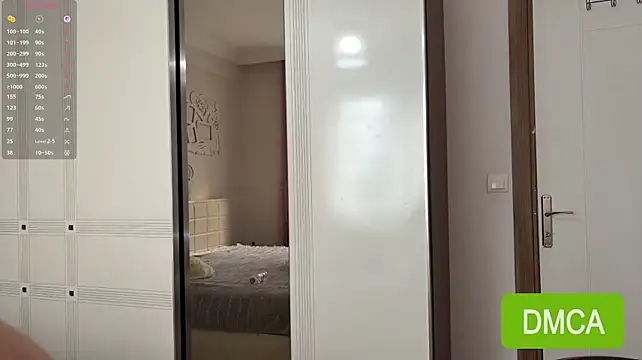 JuliaPierce webcam