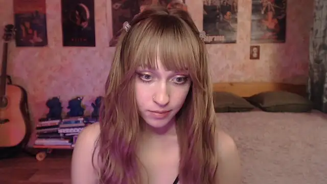 Friendly_Ellie webcam