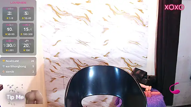 NicoleAsianHot1111 webcam