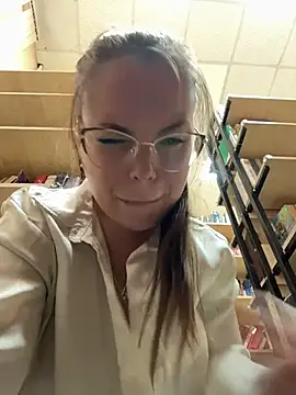 MeliMoon live cam on StripChat