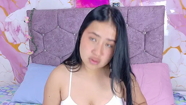 SecretVault live cam on StripChat