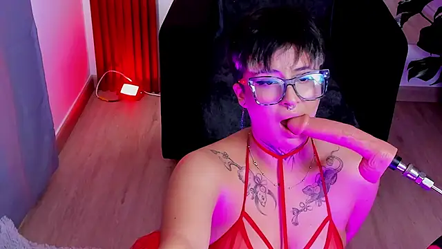 Rebeka-baker webcam