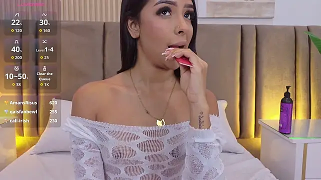 GabyJones_