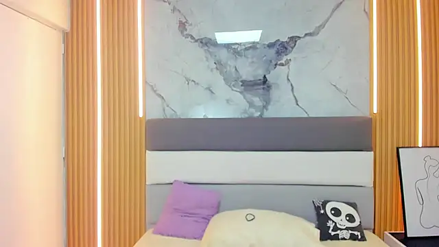 LEYNABRAUN live cam preview