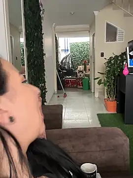 Abril_Luv webcam