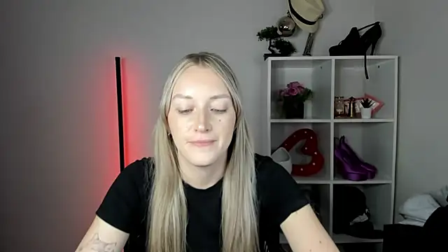 EvelynBlond