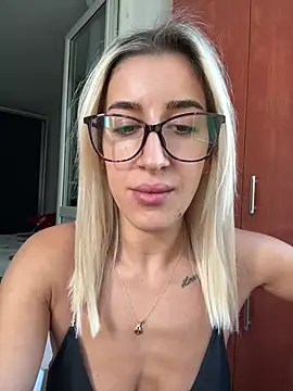 CarlaDesire webcam