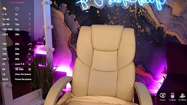 EviiLune webcam