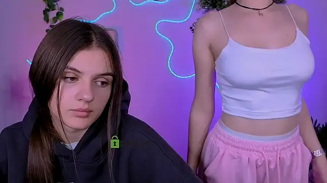 lisa_dark_ webcam