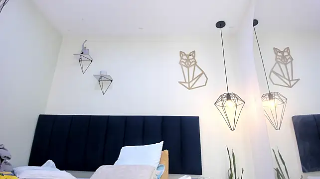 mayaevansmg live cam on StripChat