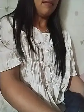 Helen-nn live cam on StripChat