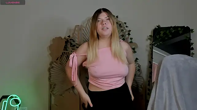 Stefania-sweet live cam on StripChat