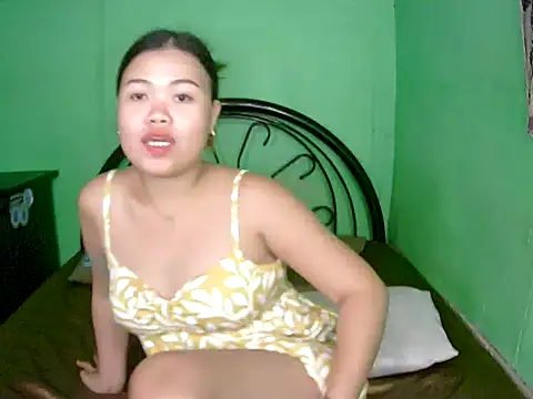 lovemae20 live cam on StripChat