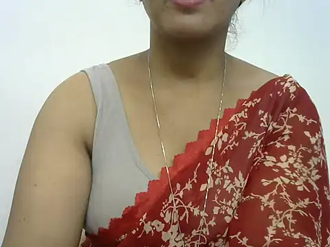 reshmika_reddy live cam on StripChat