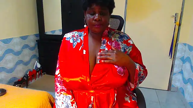 DARKBUSTY030 webcam