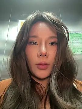 ChuChu1991 live cam on StripChat