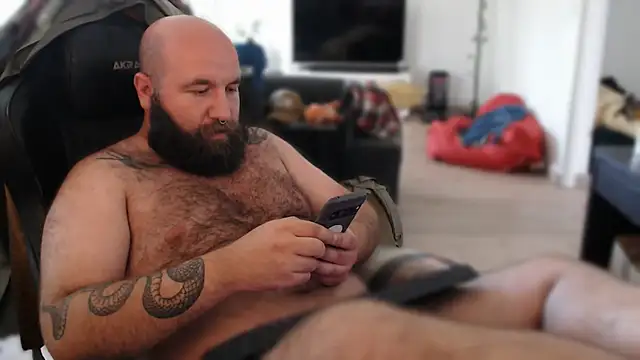 Astohann live cam on StripChat