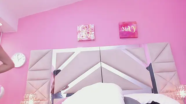 luna_hix webcam