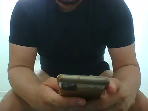 zeuspervybigcock webcam