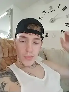 AceMonroe webcam