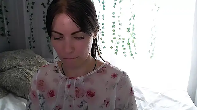 EmmmaLuxe webcam