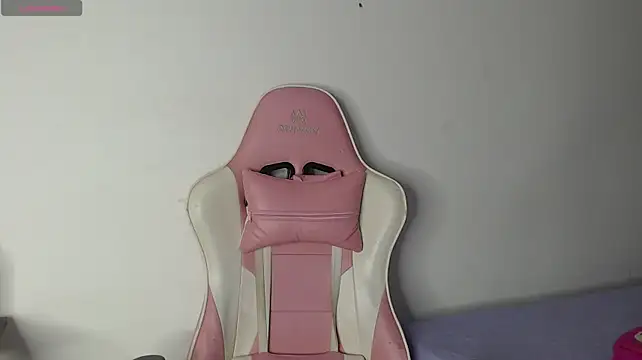 Jessica_Dove webcam