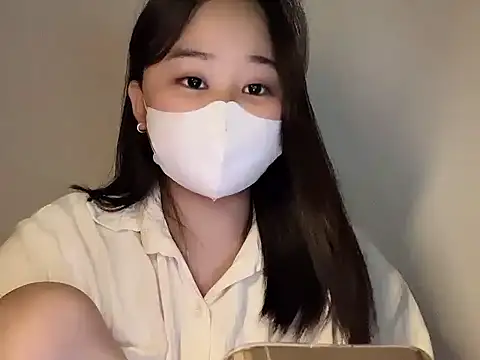 Nhungnhung201 live cam on StripChat