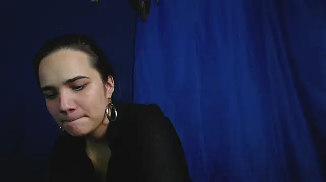 Tiny_Witch webcam