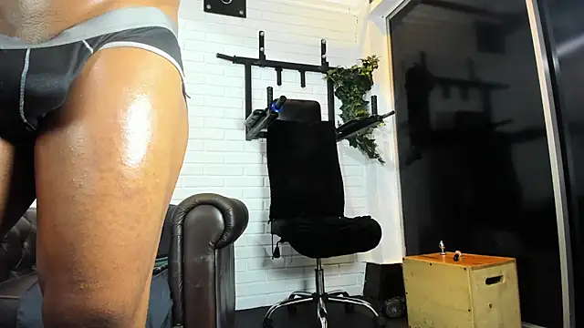 ItaloMoore webcam