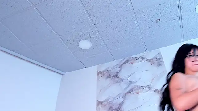 Maddyluxe webcam