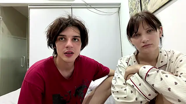 altycouple webcam