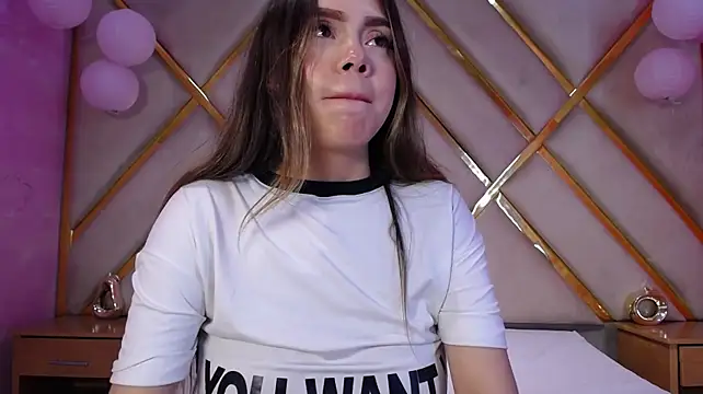 Sara_Harris7 webcam