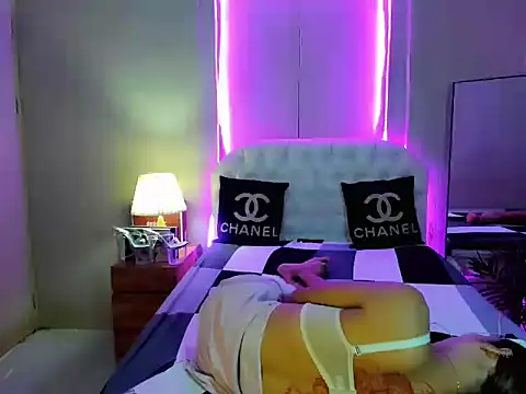 Miler_lover69 webcam