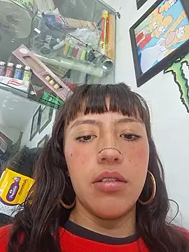 Cute_hollywood1 webcam