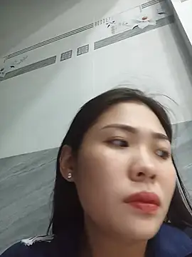 Poly_baby webcam