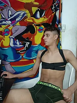 alayn_sexy_ayes (M twink) - Puncture the ball with tweezers.