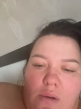 SunnyLeila2101 webcam