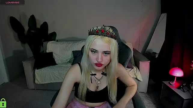 LaslyAngel live cam on StripChat