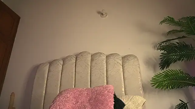 pocahotass_11 live cam preview